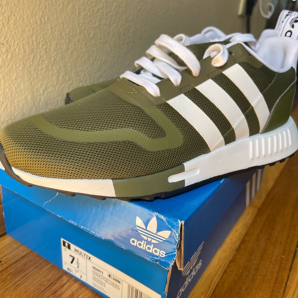 ❌SOLD❌Adidas MULTIX SHOES - Picture 8 of 11